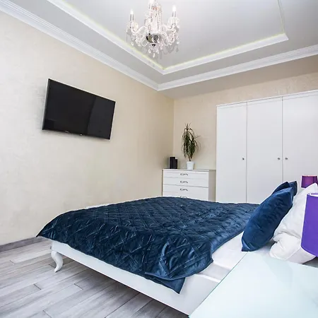 Luxury For Business & Pleasure Royal 3 Апартаменты *