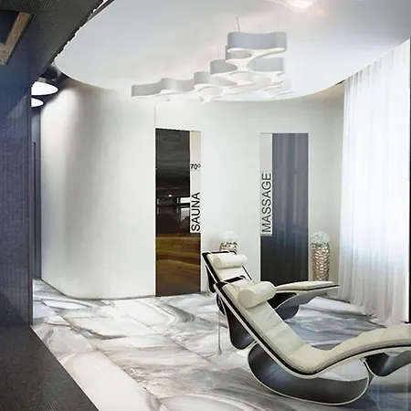 Luxury For Business & Pleasure Royal 3 Апартаменты